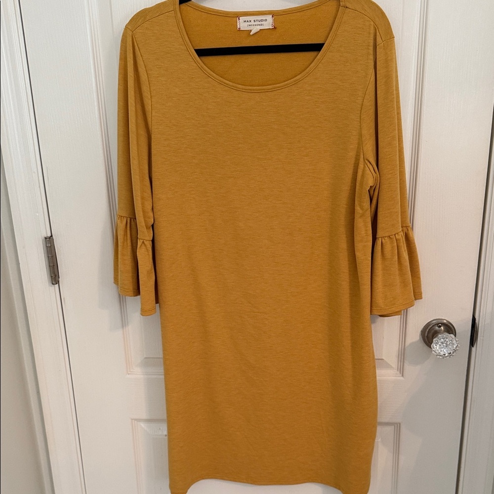 Max Studio Weekend 3/4 Bell Sleeve Dress